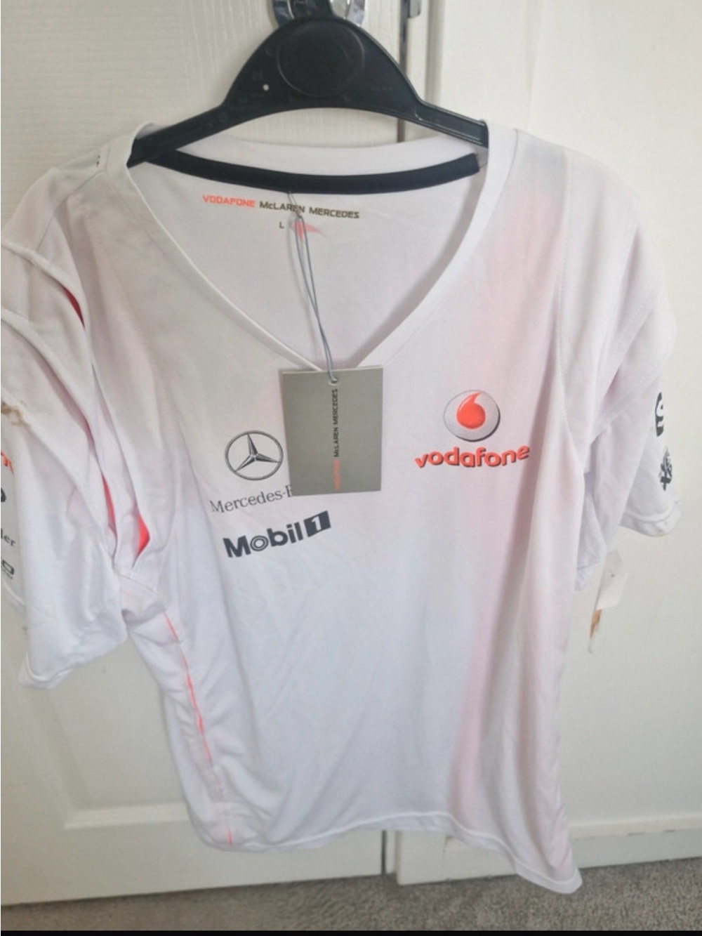 NWT-Large McLaren Mercedes team beautiful sponsored race shirt HAS A SPOT